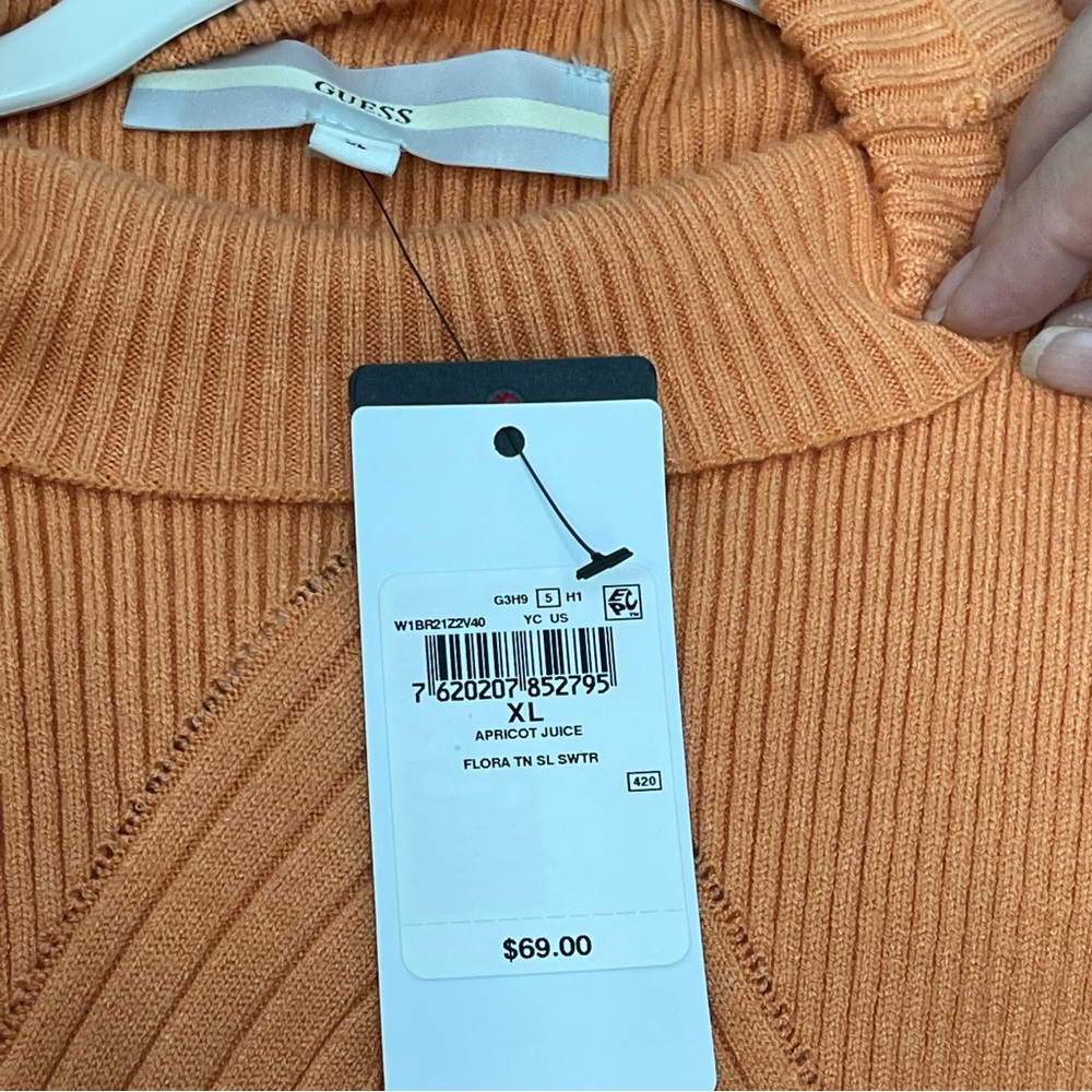 NEW Guess Women's Turtleneck Fine Gauge Sleeveless Top XL - Picture 8 of 10
